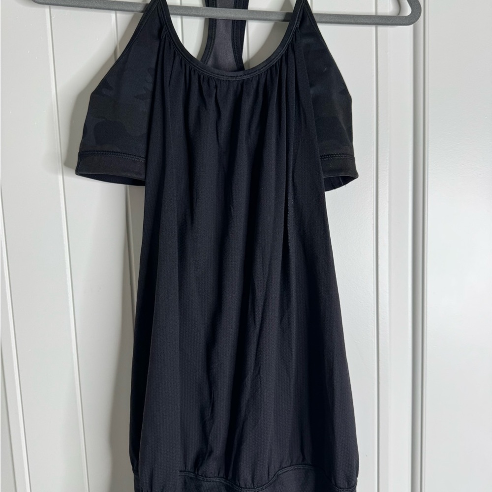 lululemon athletica Black Tank Top with camo sports bra size 8